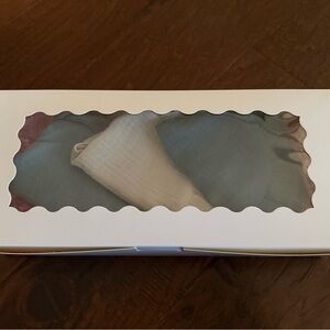 New Set of 3 Girls Muslin Bibs Gift Set